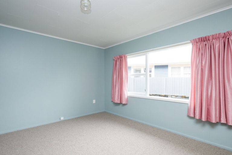 Photo of property in 5 Parkland Crescent, Terrace End, Palmerston North, 4410