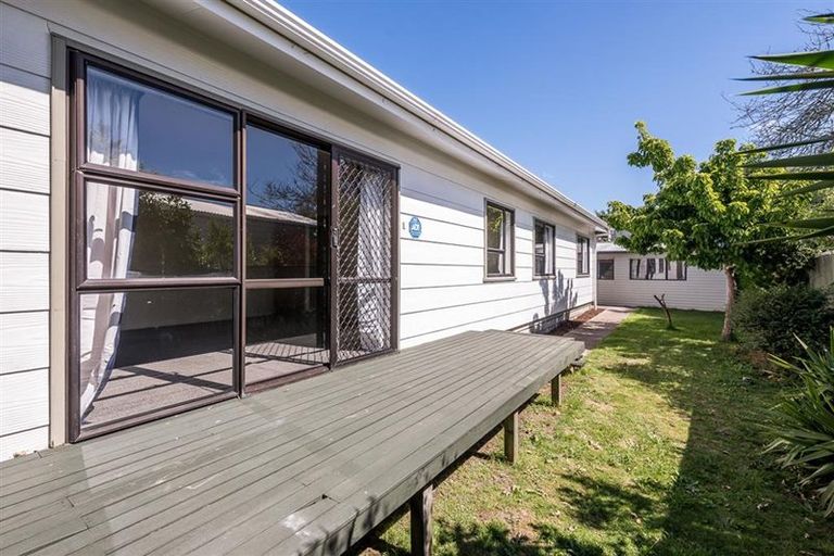Photo of property in 4a Tui Road, Raumati Beach, Paraparaumu, 5032