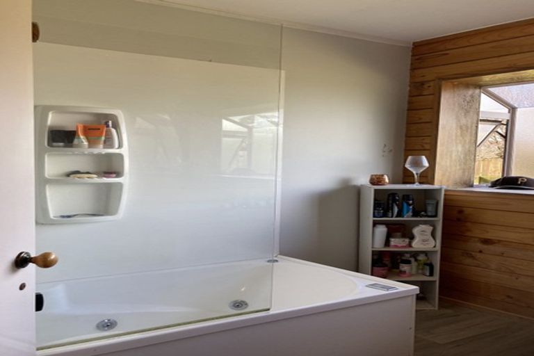 Photo of property in 7 Walmer Grove, Bell Block, New Plymouth, 4312