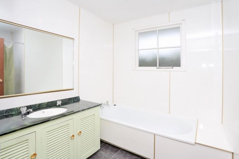 Photo of property in 93 George Street, Windsor, Invercargill, 9810