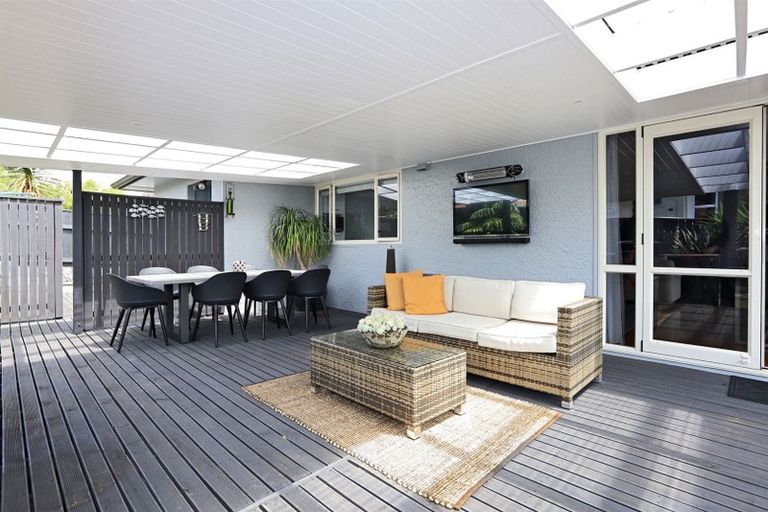 Photo of property in 21 Rakau Street, Havelock North, 4130