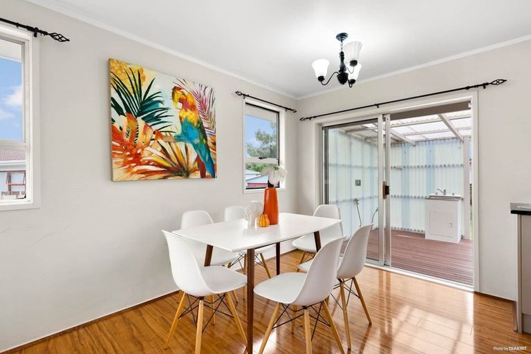 Photo of property in 9 Tangelo Place, Bucklands Beach, Auckland, 2012