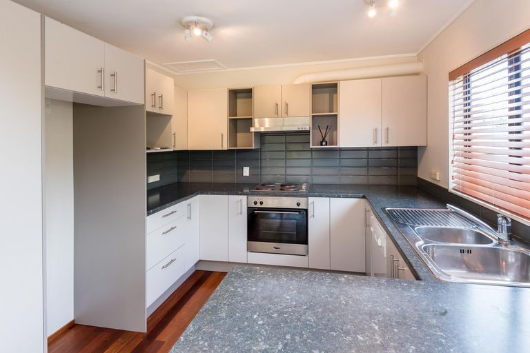 Photo of property in 2/25 Channing Crescent, Botany Downs, Auckland, 2010