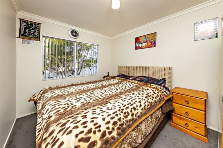 Photo of property in 2/21 Gloucester Road, Manurewa, Auckland, 2102