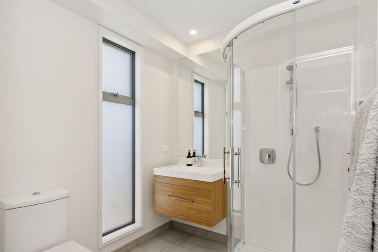 Photo of property in 2a Laing Place, Otumoetai, Tauranga, 3110