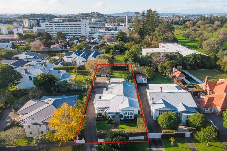 Photo of property in 22 Crescent Road, Epsom, Auckland, 1023