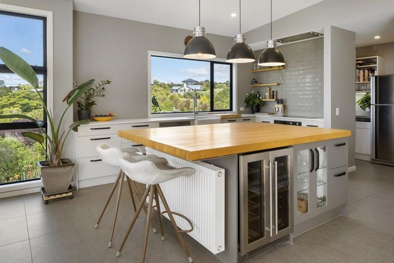 Photo of property in 27 Pomona Road, Ruby Bay, Upper Moutere, 7173