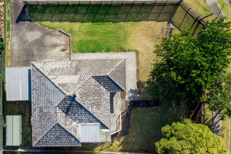 Photo of property in 1 Tanners Road, Mangere Bridge, Auckland, 2022