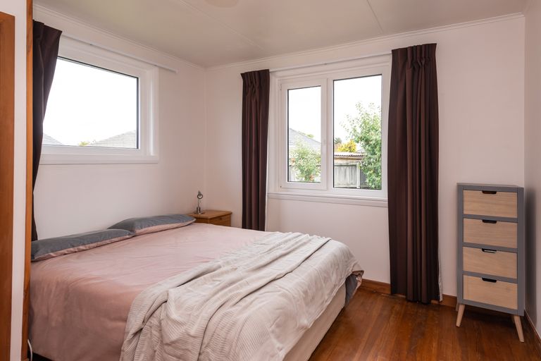 Photo of property in 9 Bronwyn Street, Mairehau, Christchurch, 8052