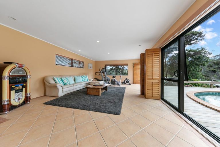 Photo of property in 20 Kingfisher Grove, Greenhithe, Auckland, 0632