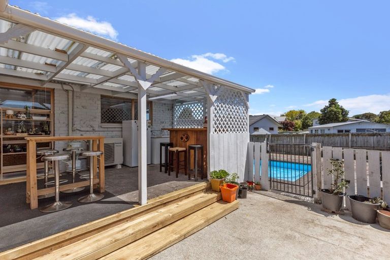 Photo of property in 6 Suwyn Place, Weymouth, Auckland, 2103