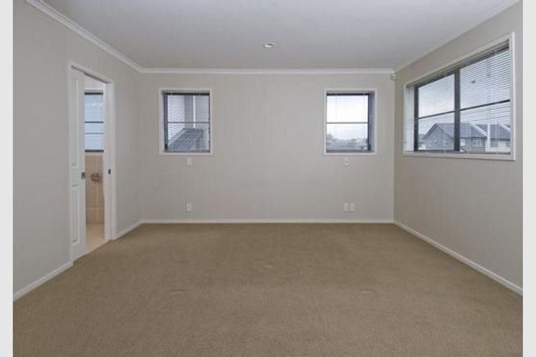Photo of property in 4 Reefton Place, Flat Bush, Auckland, 2019