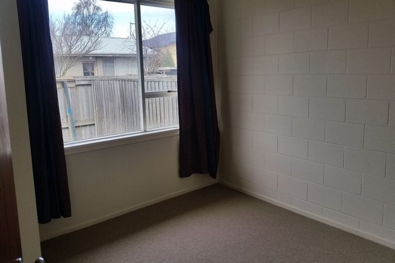 Photo of property in 1/552 Hereford Street, Linwood, Christchurch, 8011