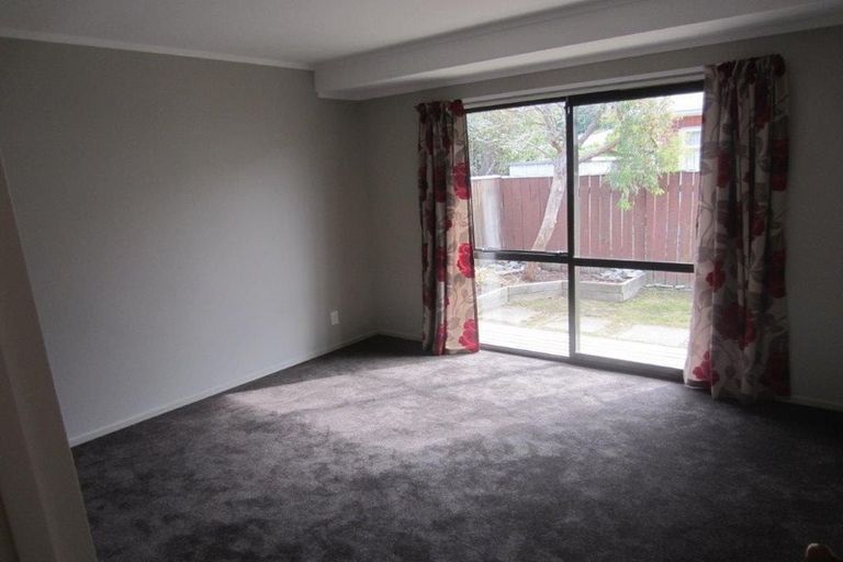 Photo of property in 36a Beauchamp Street, Tawa, Wellington, 5028