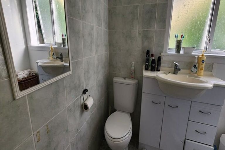 Photo of property in 1/1 Hythe Terrace, Mairangi Bay, Auckland, 0630