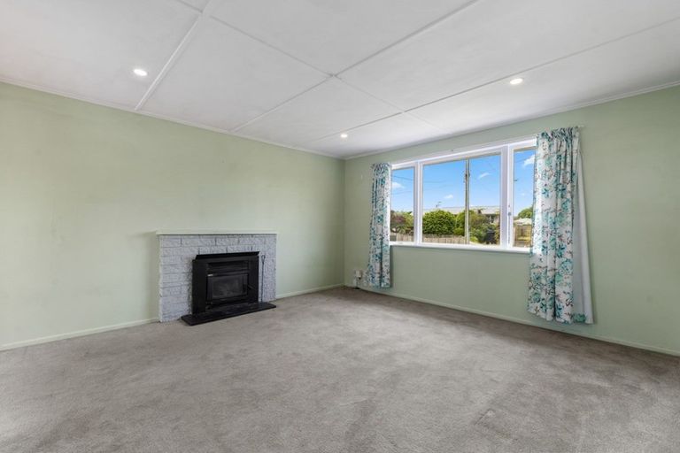 Photo of property in 6 Kahu Street, Utuhina, Rotorua, 3015