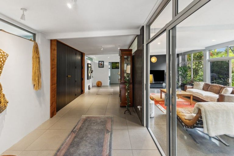 Photo of property in 30 Wiroa Road, Kerikeri, 0293