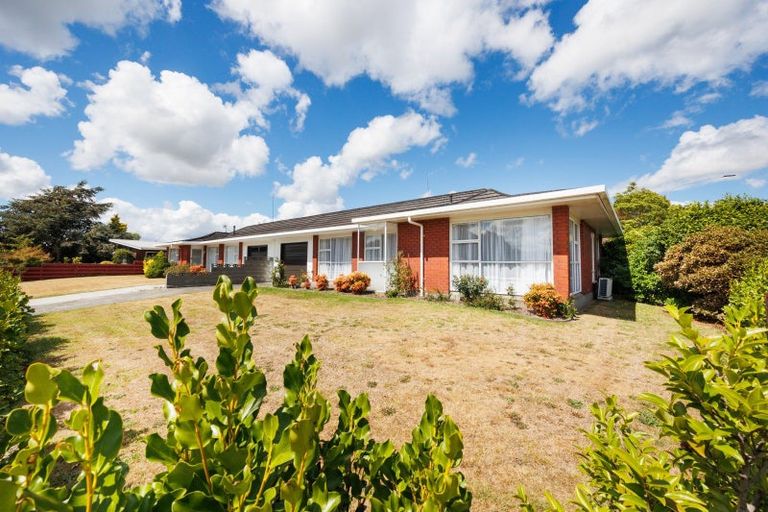 Photo of property in 23 Wallace Place, Hokowhitu, Palmerston North, 4410