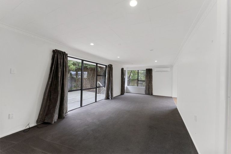 Photo of property in 18 Malta Crescent, South New Brighton, Christchurch, 8062