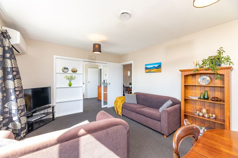 Photo of property in 1/1 Rosedale Place, Avonhead, Christchurch, 8042