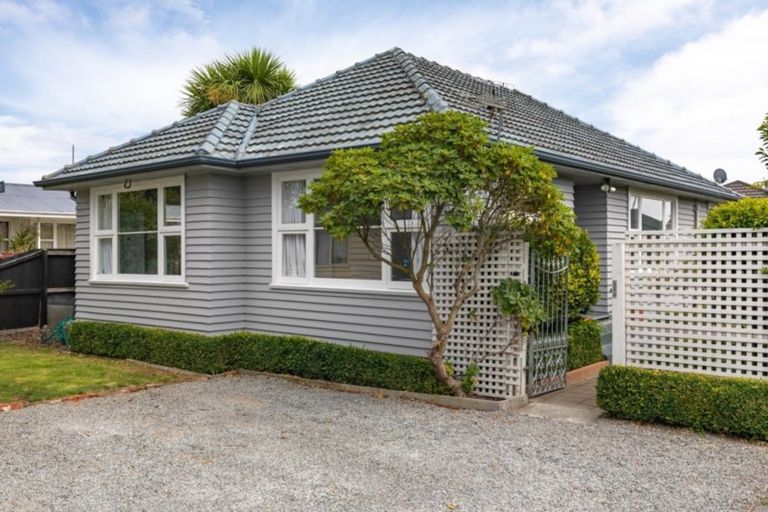 Photo of property in 162 Halswell Road, Hillmorton, Christchurch, 8025