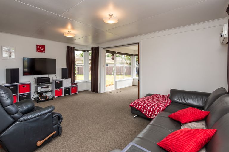 Photo of property in 9 Bronwyn Street, Mairehau, Christchurch, 8052