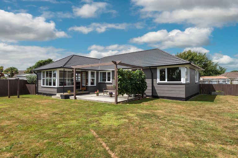Photo of property in 9 Bronwyn Street, Mairehau, Christchurch, 8052