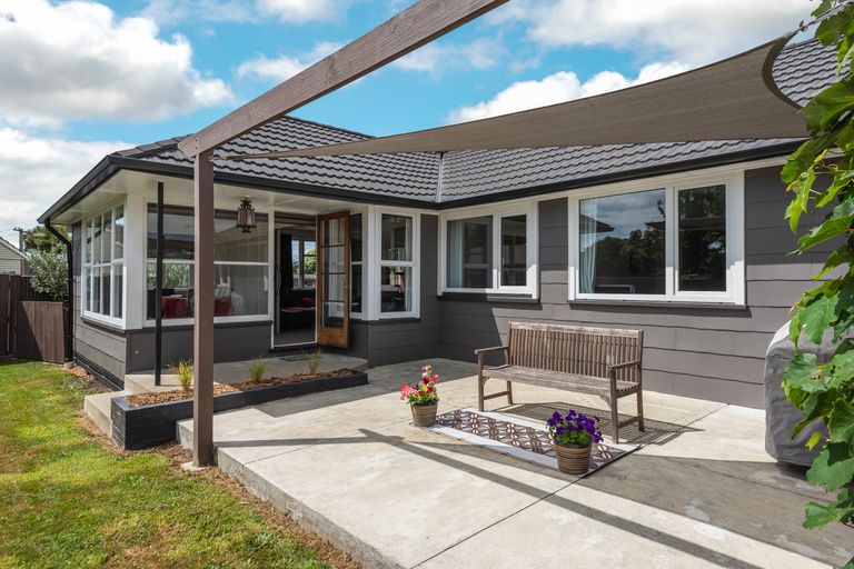 Photo of property in 9 Bronwyn Street, Mairehau, Christchurch, 8052