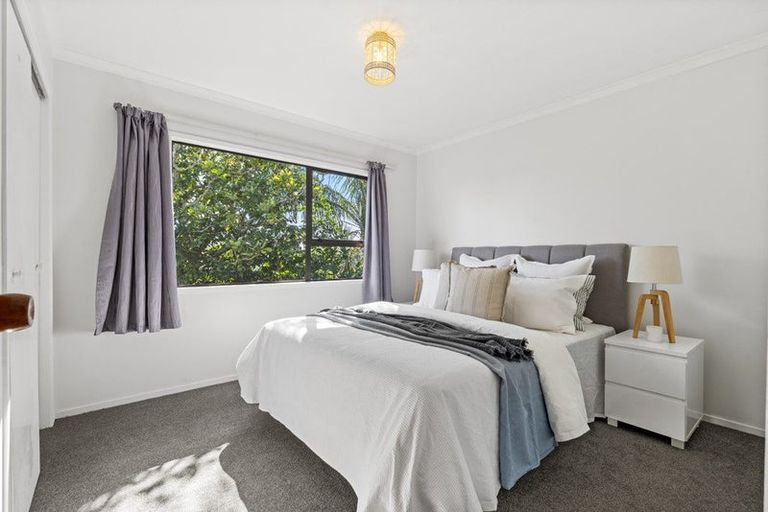 Photo of property in 53a Moffat Road, Red Beach, 0932