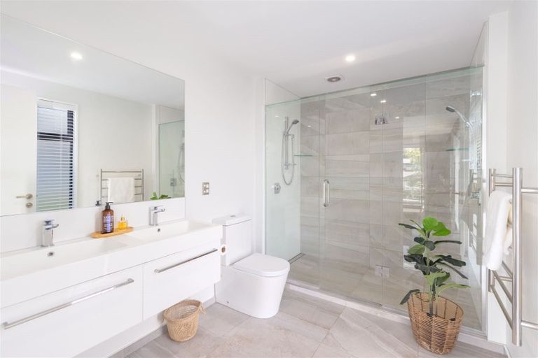 Photo of property in 4 Brenchley Avenue, Strowan, Christchurch, 8052