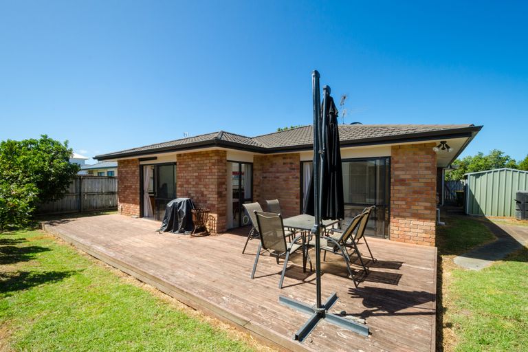 Photo of property in 36 Fordyce Road, Parakai, 0830