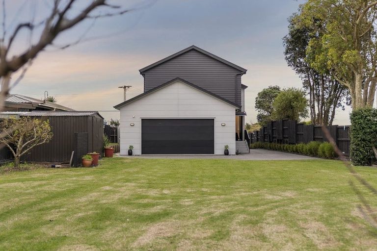 Photo of property in 972 Papamoa Beach Road, Papamoa Beach, Papamoa, 3118