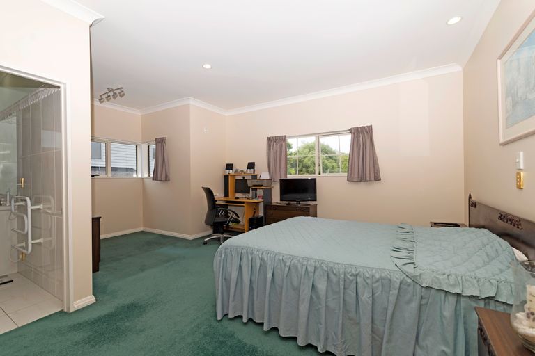 Photo of property in 7 Semillon Avenue, Henderson, Auckland, 0612