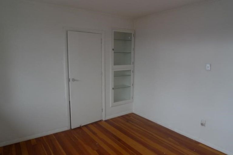 Photo of property in 31 Helston Road, Johnsonville, Wellington, 6037