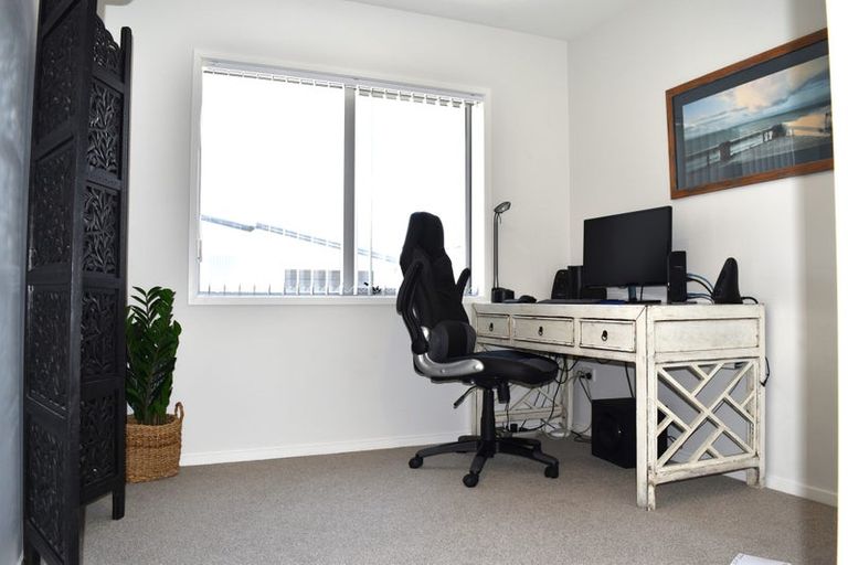 Photo of property in 11 Kamahi Crescent, Papamoa Beach, Papamoa, 3118