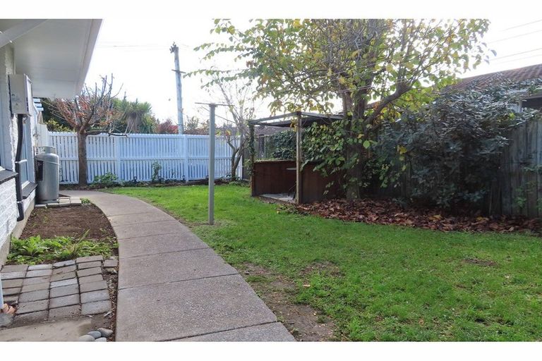 Photo of property in 2/50 Selwyn Street, Somerfield, Christchurch, 8024