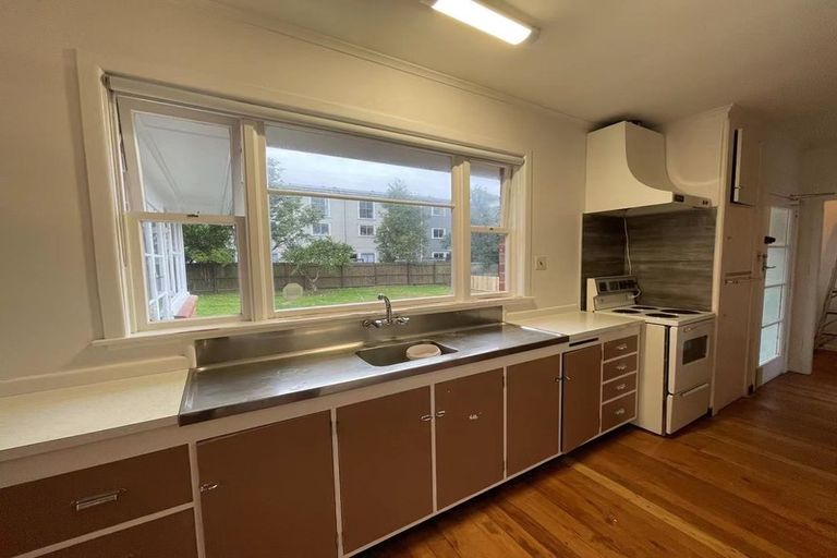Photo of property in 10 Richards Avenue, Papatoetoe, Auckland, 2025