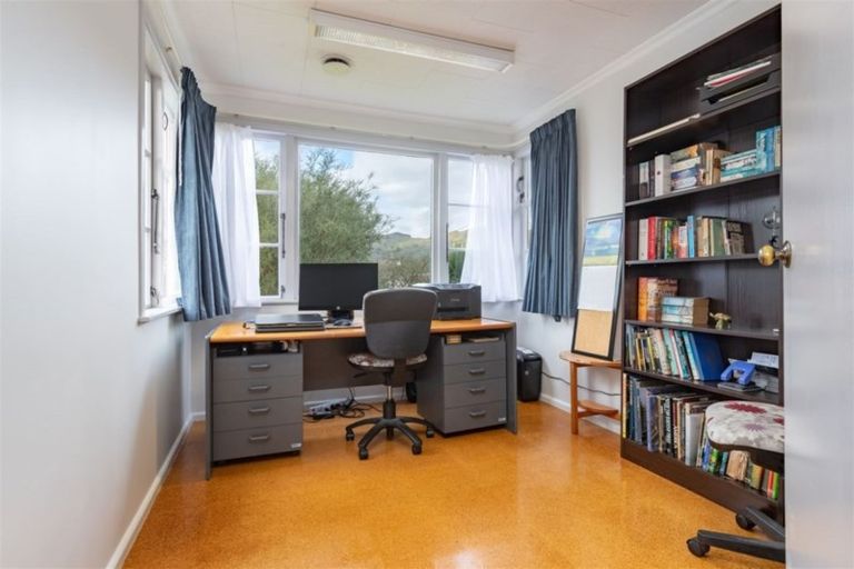 Photo of property in 28 Dyer Street, Epuni, Lower Hutt, 5011