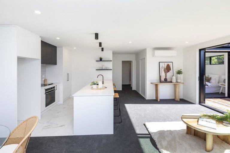 Photo of property in 2/47 Sturrocks Road, Redwood, Christchurch, 8051