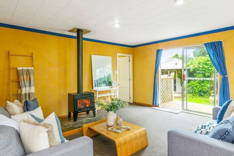 Photo of property in 7 Gawler Street, Te Horo Beach, Otaki, 5581