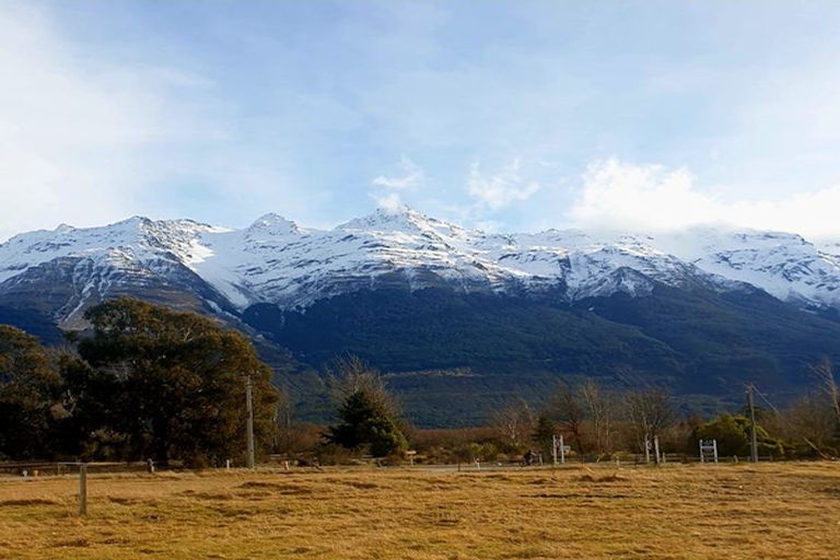 Photo of property in 3 Walter Place, Glenorchy, 9372