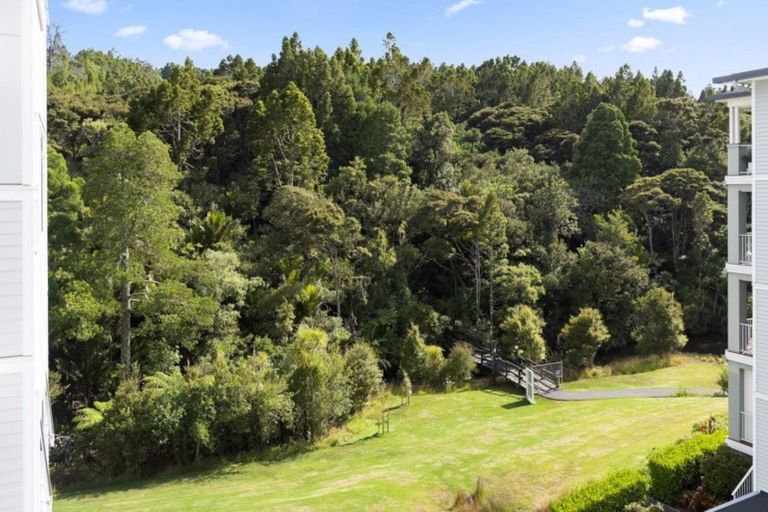 Photo of property in 104 Eaves Bush Parade, Orewa, 0931