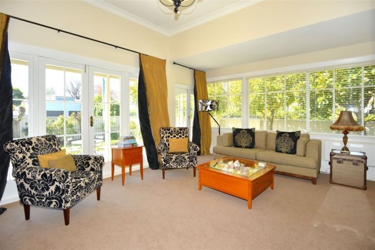 Photo of property in 18 Daresbury Lane, Fendalton, Christchurch, 8014