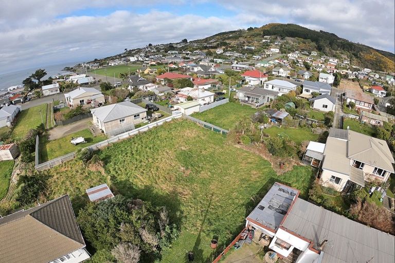 Photo of property in 246c Marine Parade, Bluff, 9814