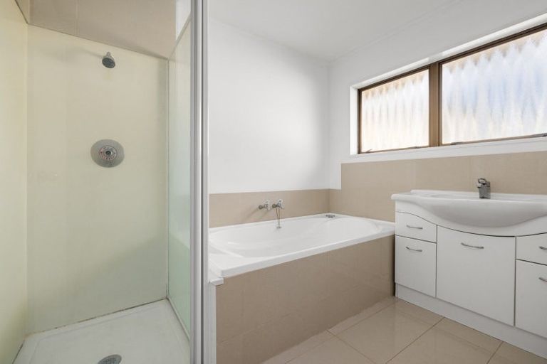 Photo of property in 143 Bellevue Road, Brookfield, Tauranga, 3110