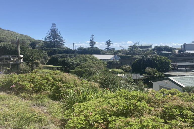Photo of property in 232 Maunsell Road, Port Waikato, Tuakau, 2695