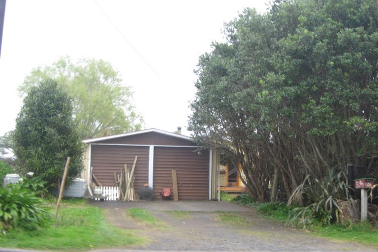 Photo of property in 66 Oxford Road, Okato, 4335