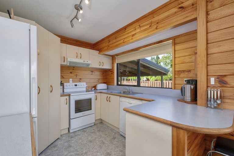 Photo of property in 1 Lakemere Way, Kinloch, Taupo, 3377