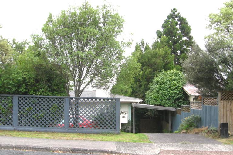 Photo of property in 16 Beswick Place, Birkdale, Auckland, 0626