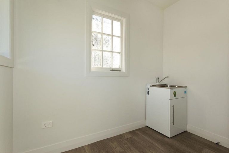 Photo of property in 5 King Street, Northcote Point, Auckland, 0627